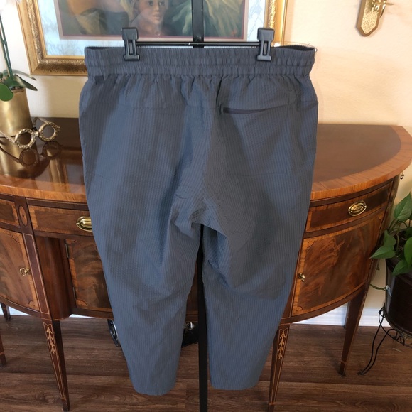 Lululemon Athletica Men’s Gray Pants - Picture 11 of 11